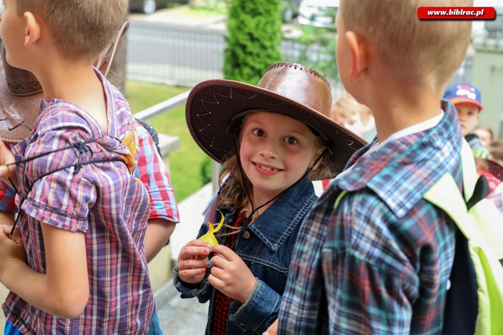 Zdjęcie w galerii na portalu naszraciborz.pl: Noc na Dzikim Zachodzie – przedszkolaki z Markowic z nocną wizytą w bibliotece wiadomości z regionu