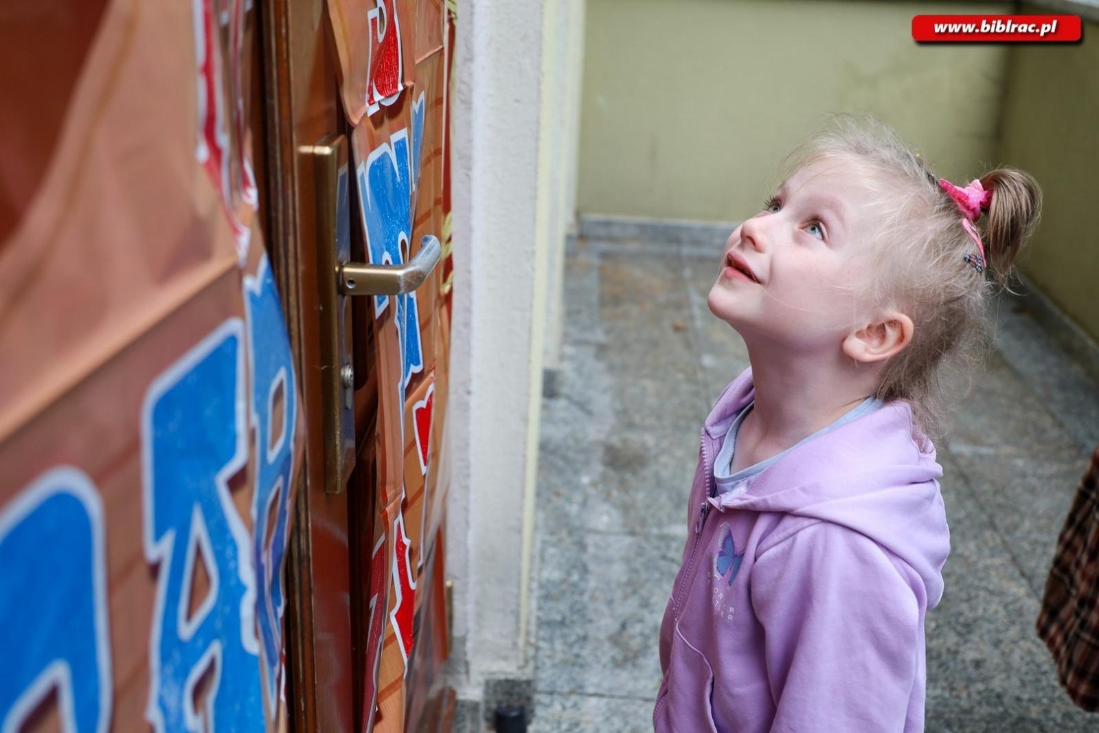 Zdjęcie w galerii na portalu naszraciborz.pl: Noc na Dzikim Zachodzie – przedszkolaki z Markowic z nocną wizytą w bibliotece wiadomości z regionu