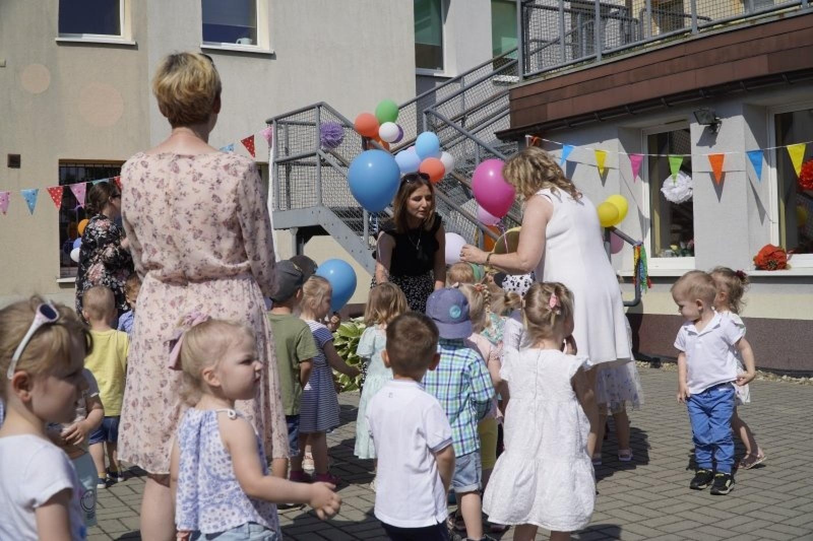 Zdjęcie w galerii na portalu naszraciborz.pl: Zakończenie roku szkolnego w Zespole Żłobków w Raciborzu wiadomości z regionu