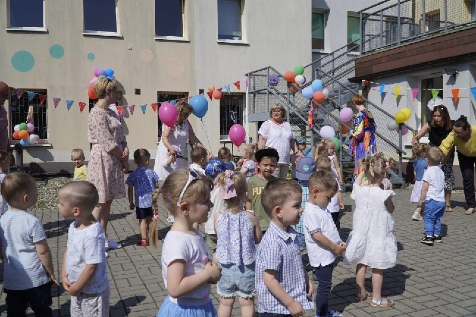 Zdjęcie w galerii na portalu naszraciborz.pl: Zakończenie roku szkolnego w Zespole Żłobków w Raciborzu wiadomości z regionu