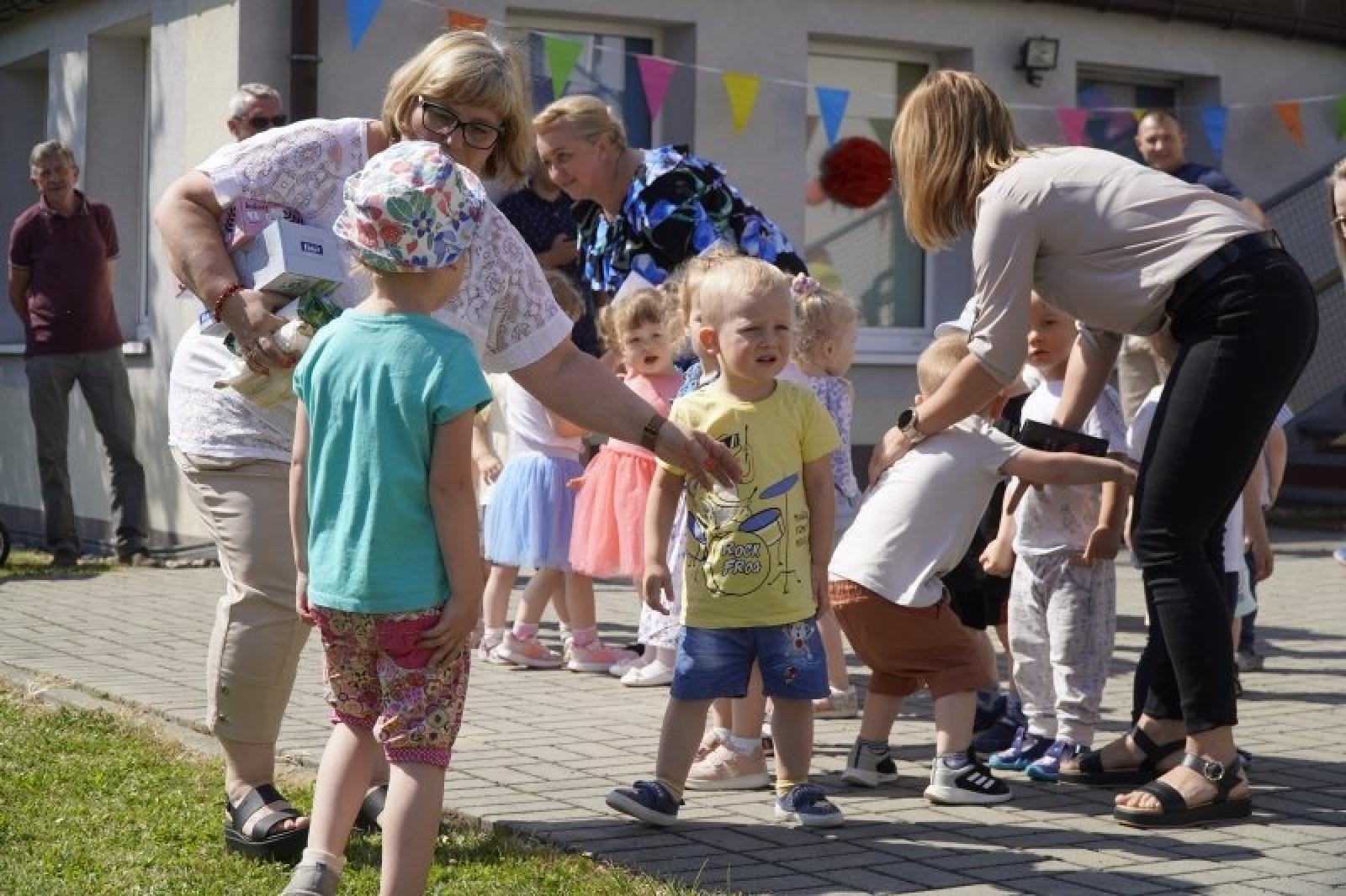 Zdjęcie w galerii na portalu naszraciborz.pl: Zakończenie roku szkolnego w Zespole Żłobków w Raciborzu wiadomości z regionu