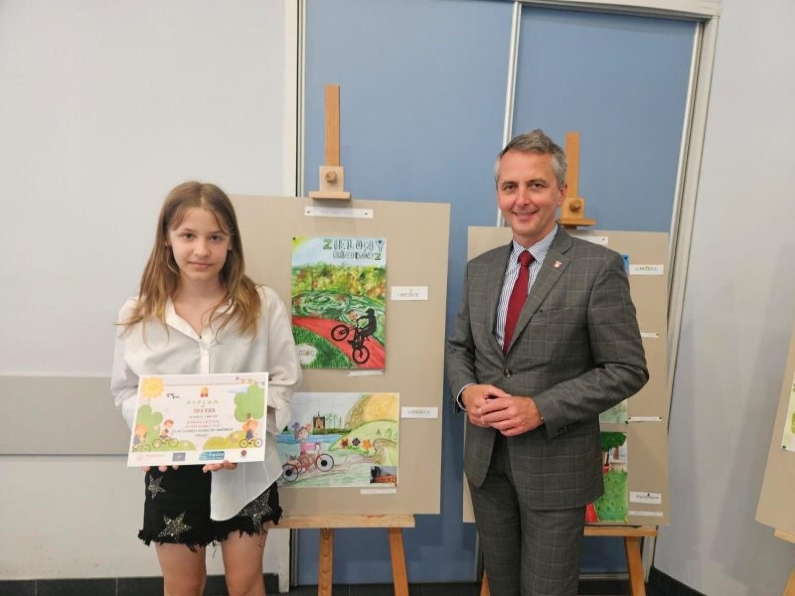 Zdjęcie w galerii na portalu naszraciborz.pl: Rozstrzygnięto konkurs Zielony Racibórz z perspektywy rowerowego siodełka wiadomości z regionu