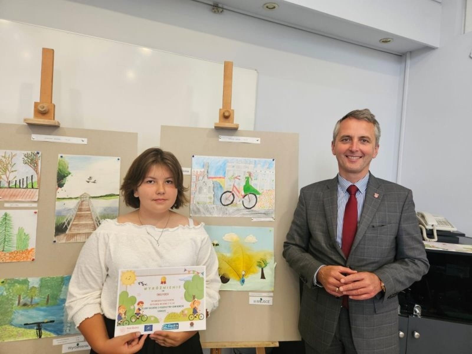 Zdjęcie w galerii na portalu naszraciborz.pl: Rozstrzygnięto konkurs Zielony Racibórz z perspektywy rowerowego siodełka wiadomości z regionu