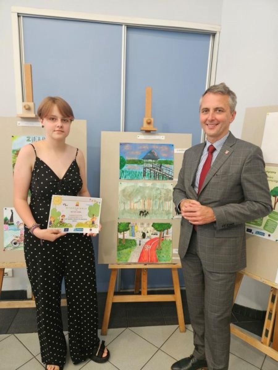 Zdjęcie w galerii na portalu naszraciborz.pl: Rozstrzygnięto konkurs Zielony Racibórz z perspektywy rowerowego siodełka wiadomości z regionu