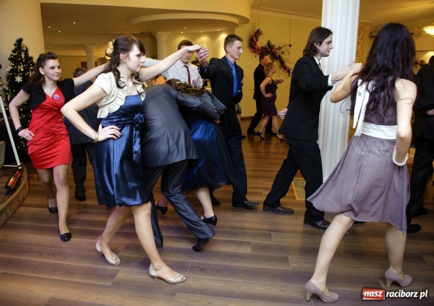 Zdjęcie w galerii na portalu naszraciborz.pl: Bal maturalny raciborskiej Zawodówki wiadomości z regionu