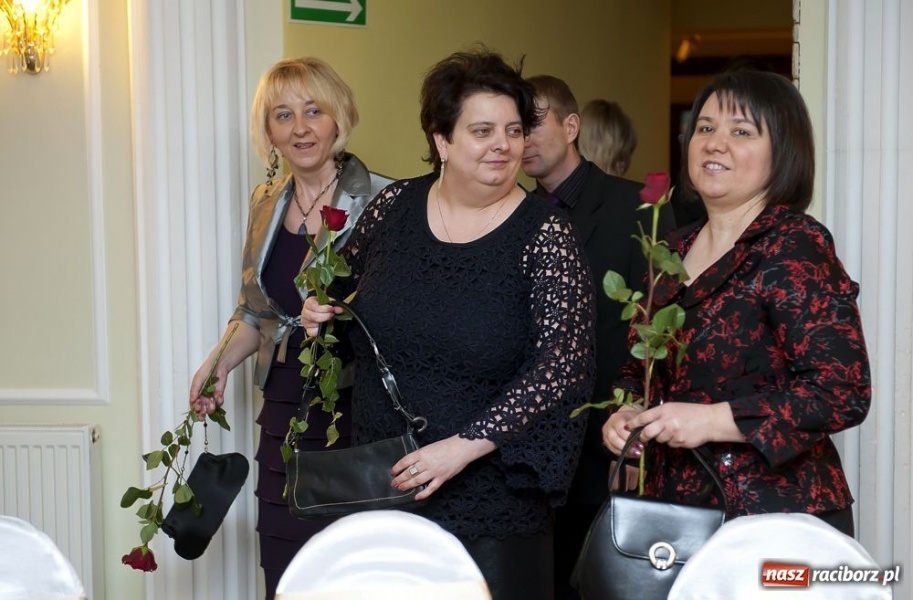 Zdjęcie w galerii na portalu naszraciborz.pl: Bal maturalny raciborskiej Zawodówki wiadomości z regionu