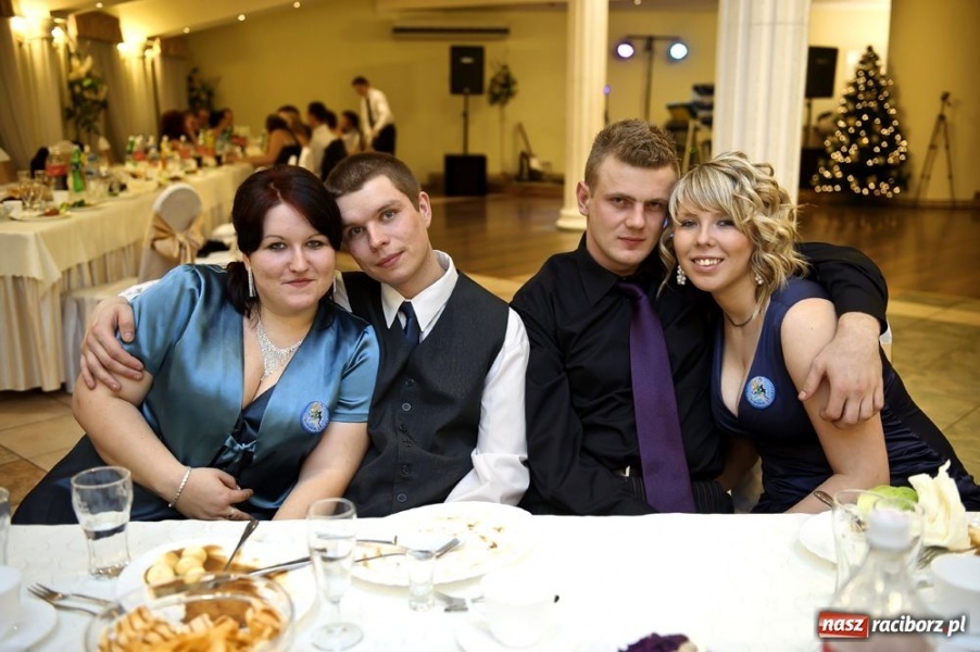 Zdjęcie w galerii na portalu naszraciborz.pl: Bal maturalny raciborskiej Zawodówki wiadomości z regionu