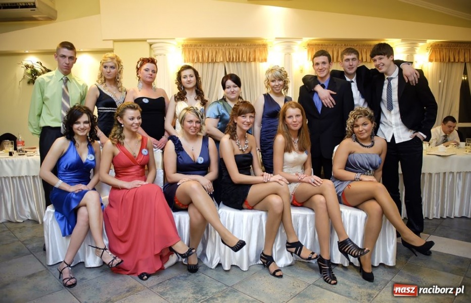 Zdjęcie w galerii na portalu naszraciborz.pl: Bal maturalny raciborskiej Zawodówki wiadomości z regionu