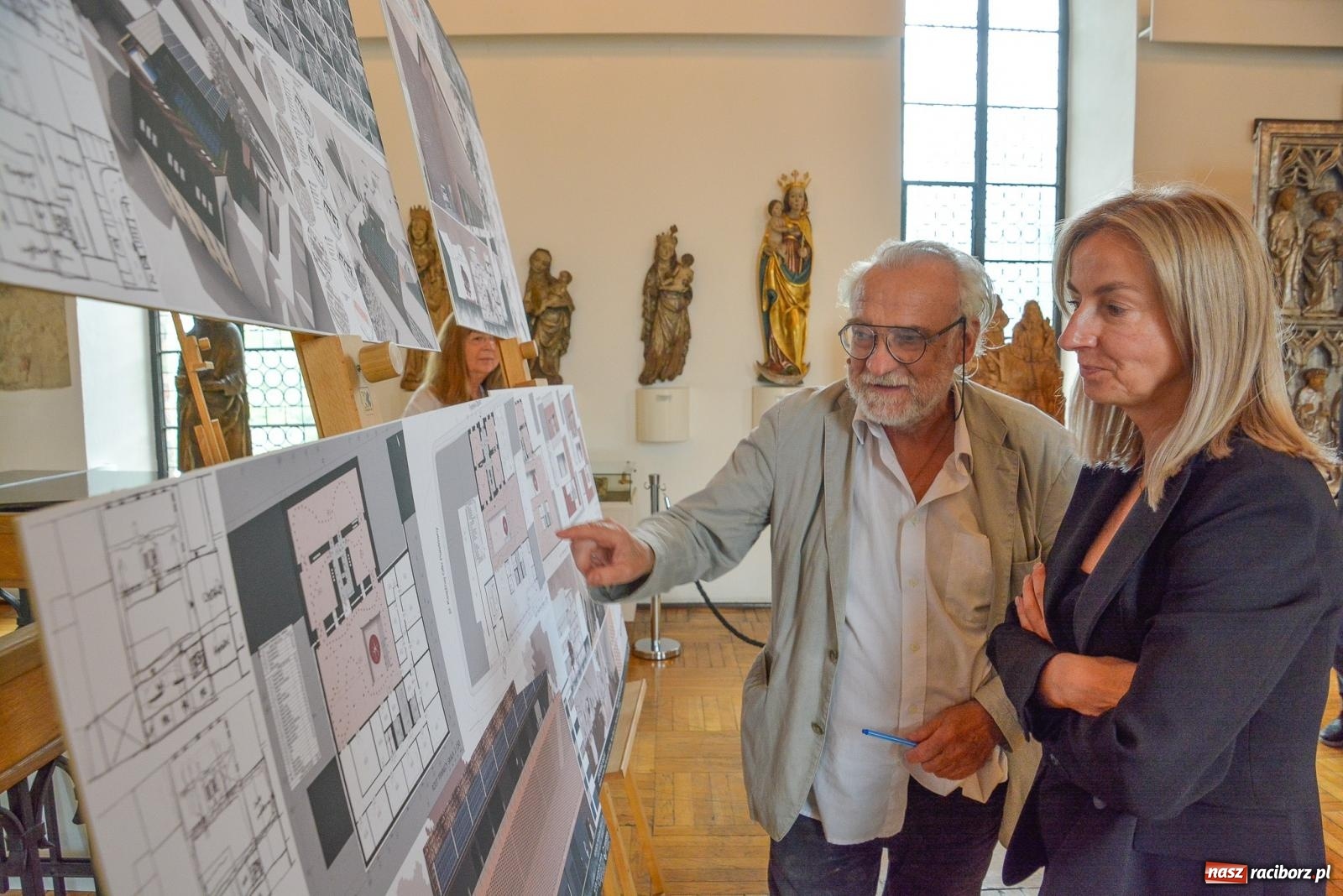 Zdjęcie w galerii na portalu naszraciborz.pl: Studenci architektury raciborskiej ANS prezentowali swoje inżynierskie prace dyplomowe wiadomości z regionu