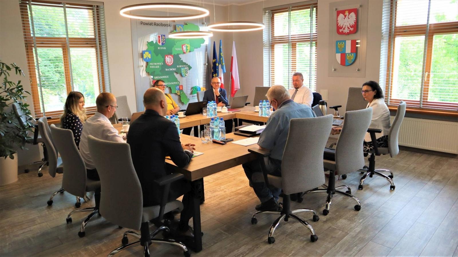 Zdjęcie w galerii na portalu naszraciborz.pl: Raciborski Ekonomik ma nowego sternika wiadomości z regionu