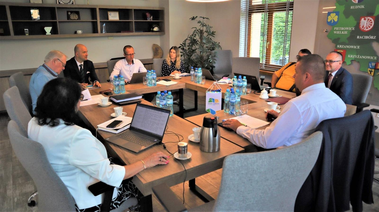 Zdjęcie w galerii na portalu naszraciborz.pl: Raciborski Ekonomik ma nowego sternika wiadomości z regionu