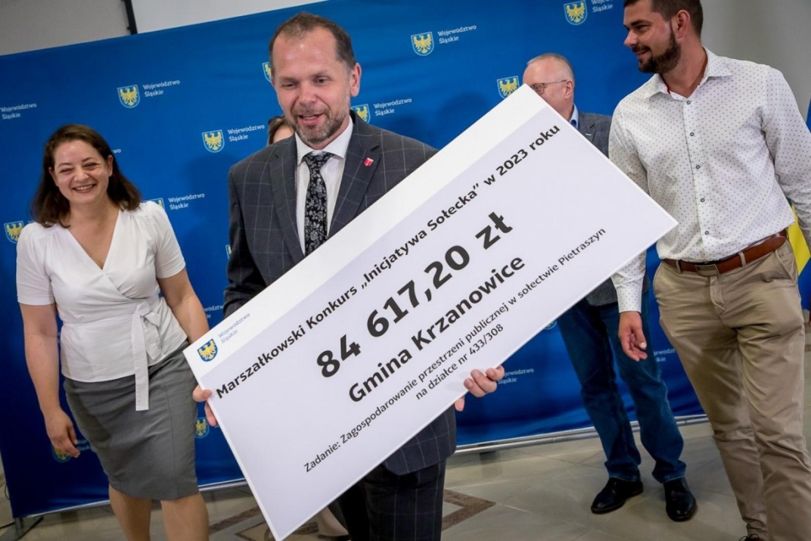 Zdjęcie w galerii na portalu naszraciborz.pl: Inicjatywa sołecka. Wsparcie dla gmin powiatu raciborskiego wiadomości z regionu