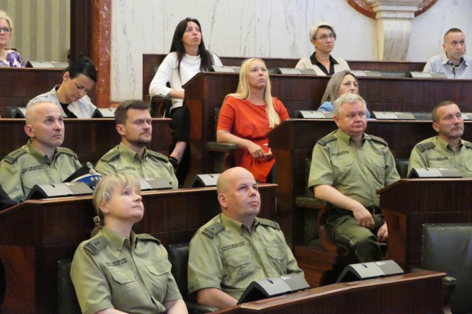 Zdjęcie w galerii na portalu naszraciborz.pl: Współczesne problemy migracyjne w Polsce - wyzwania i zagrożenia wiadomości z regionu