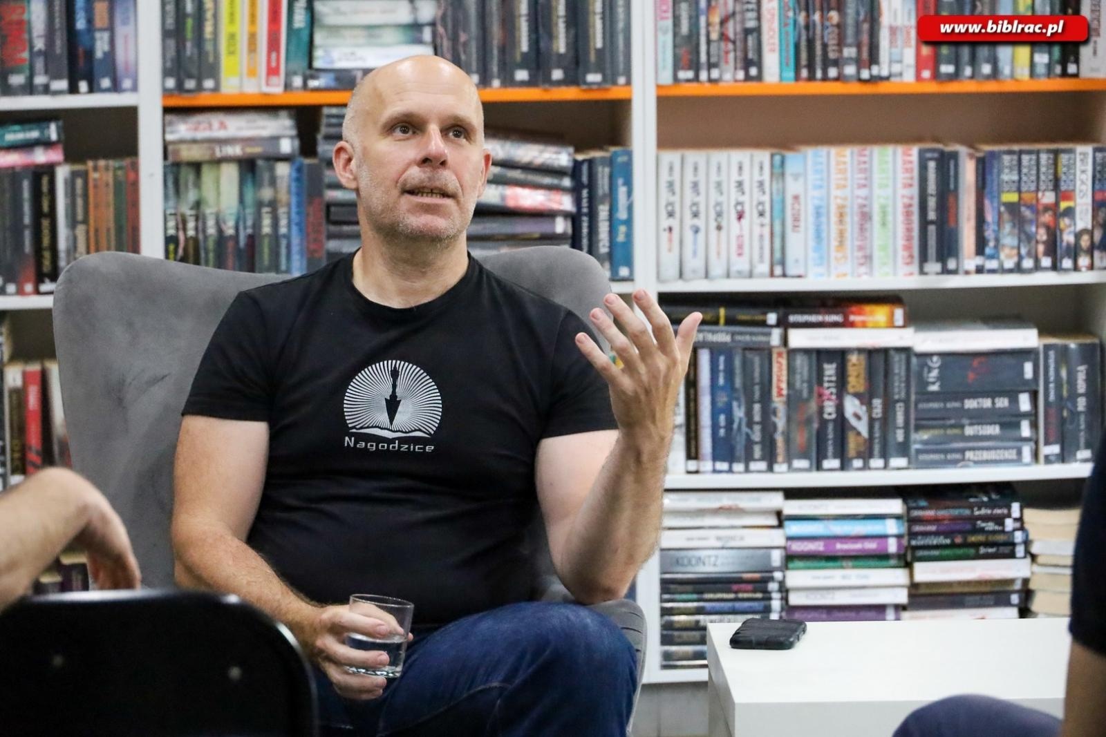 Zdjęcie w galerii na portalu naszraciborz.pl: Buddyjska filozofia w bibliotece na Ostrogu wiadomości z regionu