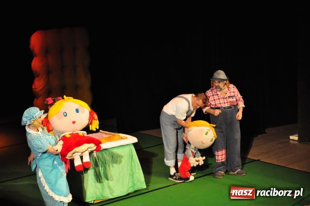 Zdjęcie w galerii na portalu naszraciborz.pl: Najmłodsi lubią teatr... wiadomości z regionu