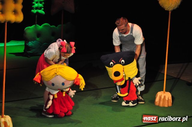 Zdjęcie w galerii na portalu naszraciborz.pl: Najmłodsi lubią teatr... wiadomości z regionu