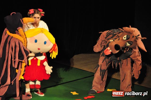 Zdjęcie w galerii na portalu naszraciborz.pl: Najmłodsi lubią teatr... wiadomości z regionu
