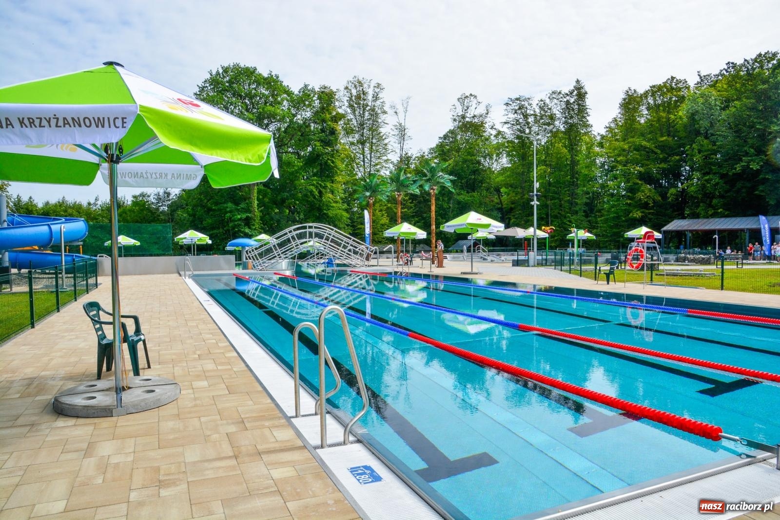 Zdjęcie w galerii na portalu naszraciborz.pl: Kąpielisko w Tworkowie już czynne. To najnowocześniejszy obiekt w powiecie wiadomości z regionu