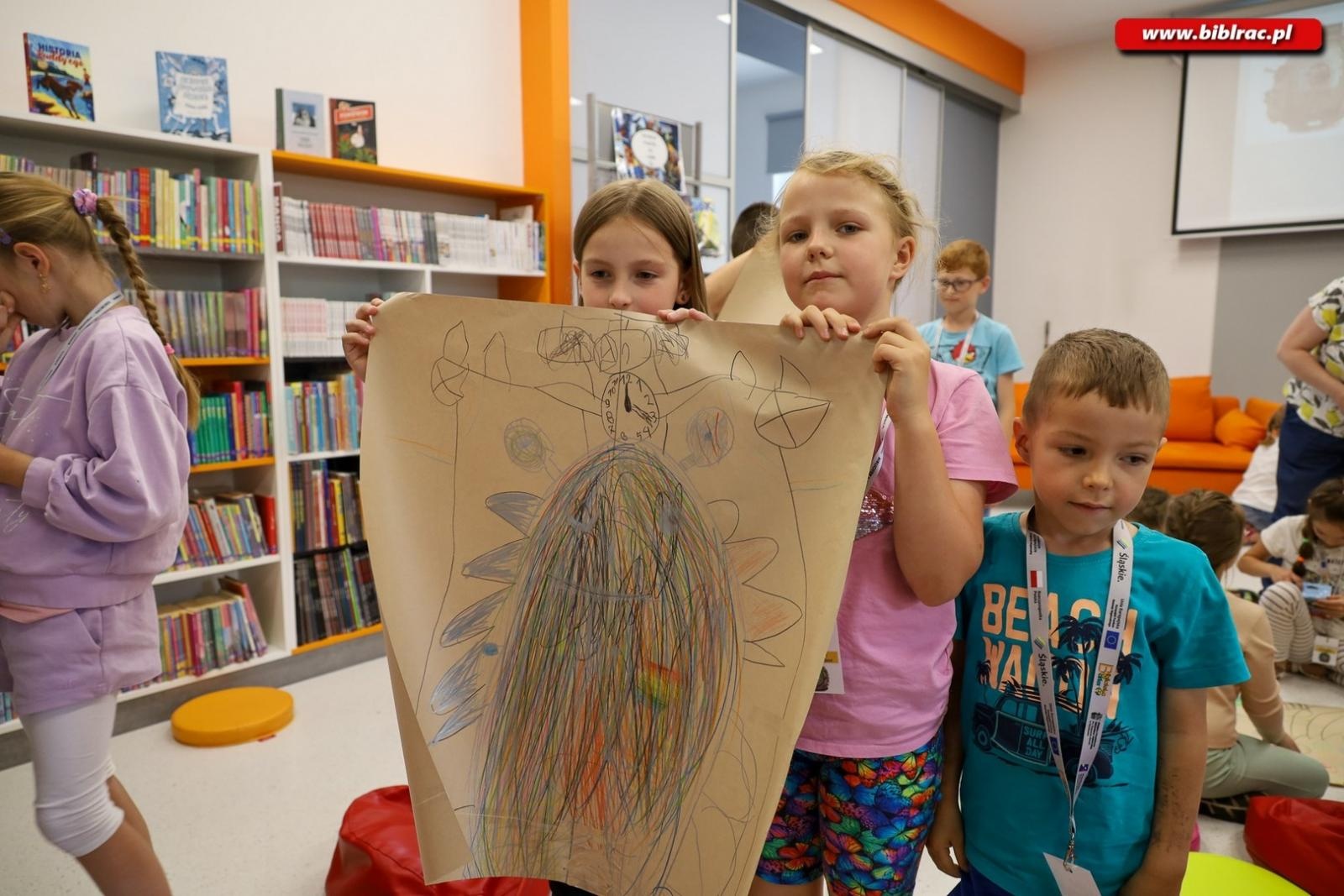 Zdjęcie w galerii na portalu naszraciborz.pl: Letni Wehikuł Czasu w Bibliotece - pierwszy tydzień za nami! wiadomości z regionu