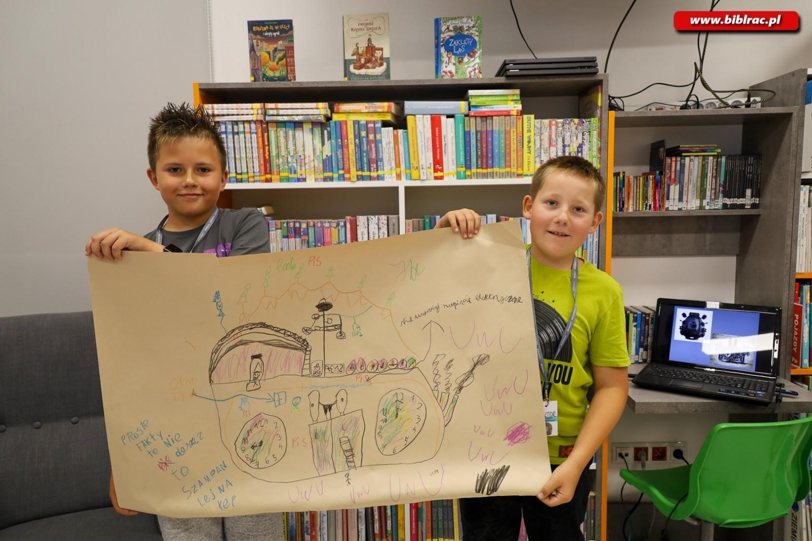 Zdjęcie w galerii na portalu naszraciborz.pl: Letni Wehikuł Czasu w Bibliotece - pierwszy tydzień za nami! wiadomości z regionu