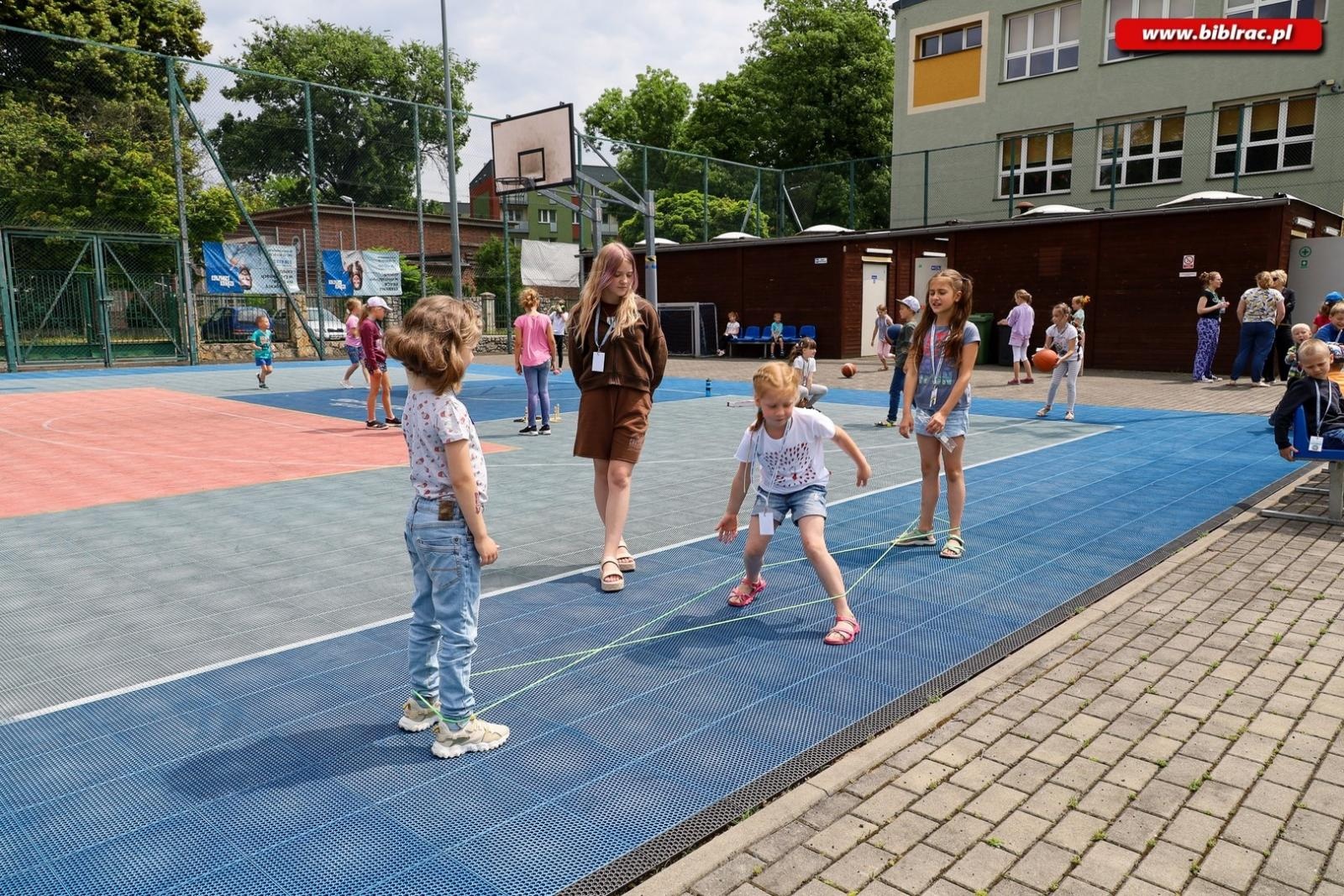 Zdjęcie w galerii na portalu naszraciborz.pl: Letni Wehikuł Czasu w Bibliotece - pierwszy tydzień za nami! wiadomości z regionu