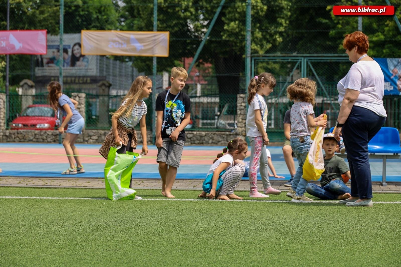 Zdjęcie w galerii na portalu naszraciborz.pl: Letni Wehikuł Czasu w Bibliotece - pierwszy tydzień za nami! wiadomości z regionu
