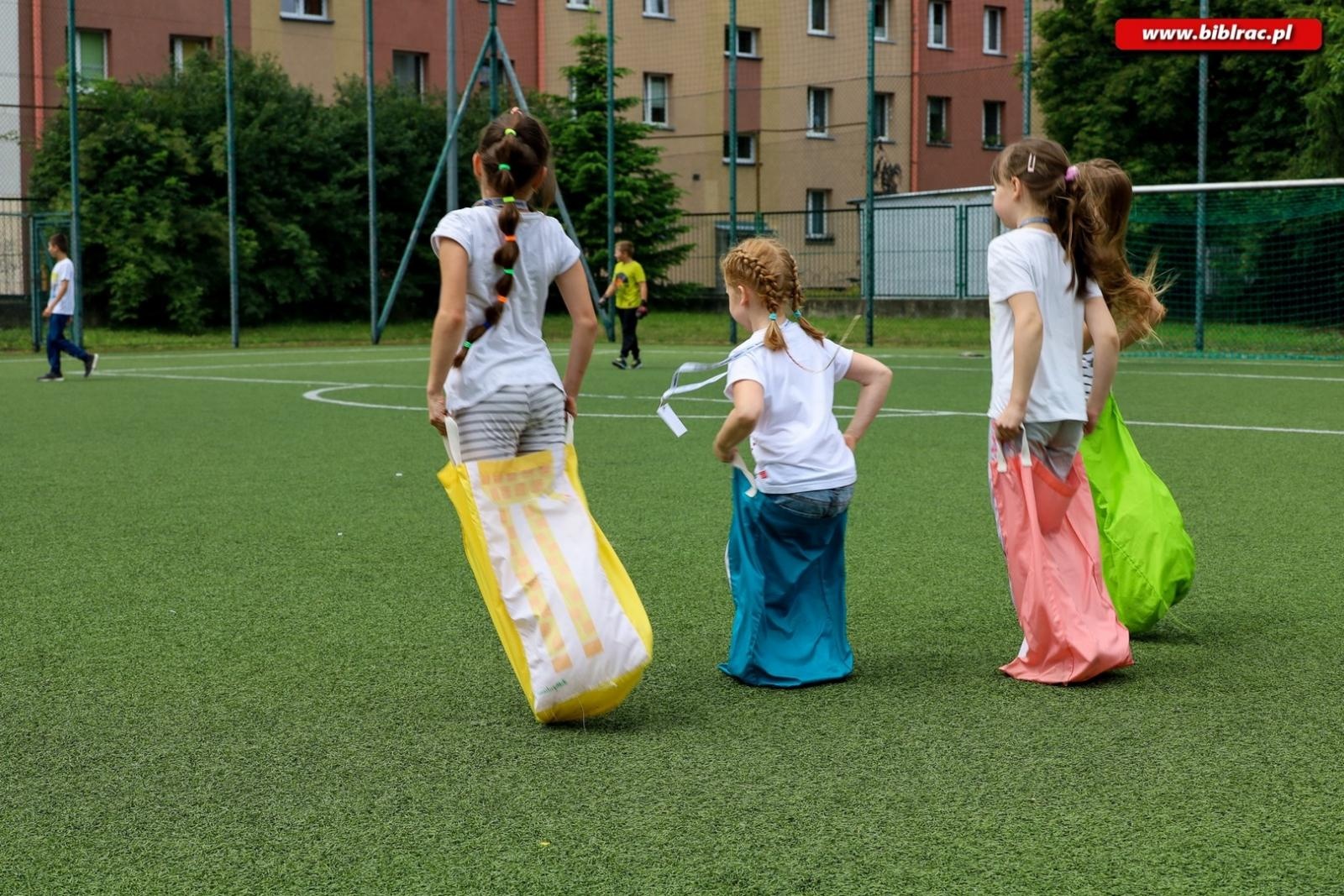 Zdjęcie w galerii na portalu naszraciborz.pl: Letni Wehikuł Czasu w Bibliotece - pierwszy tydzień za nami! wiadomości z regionu