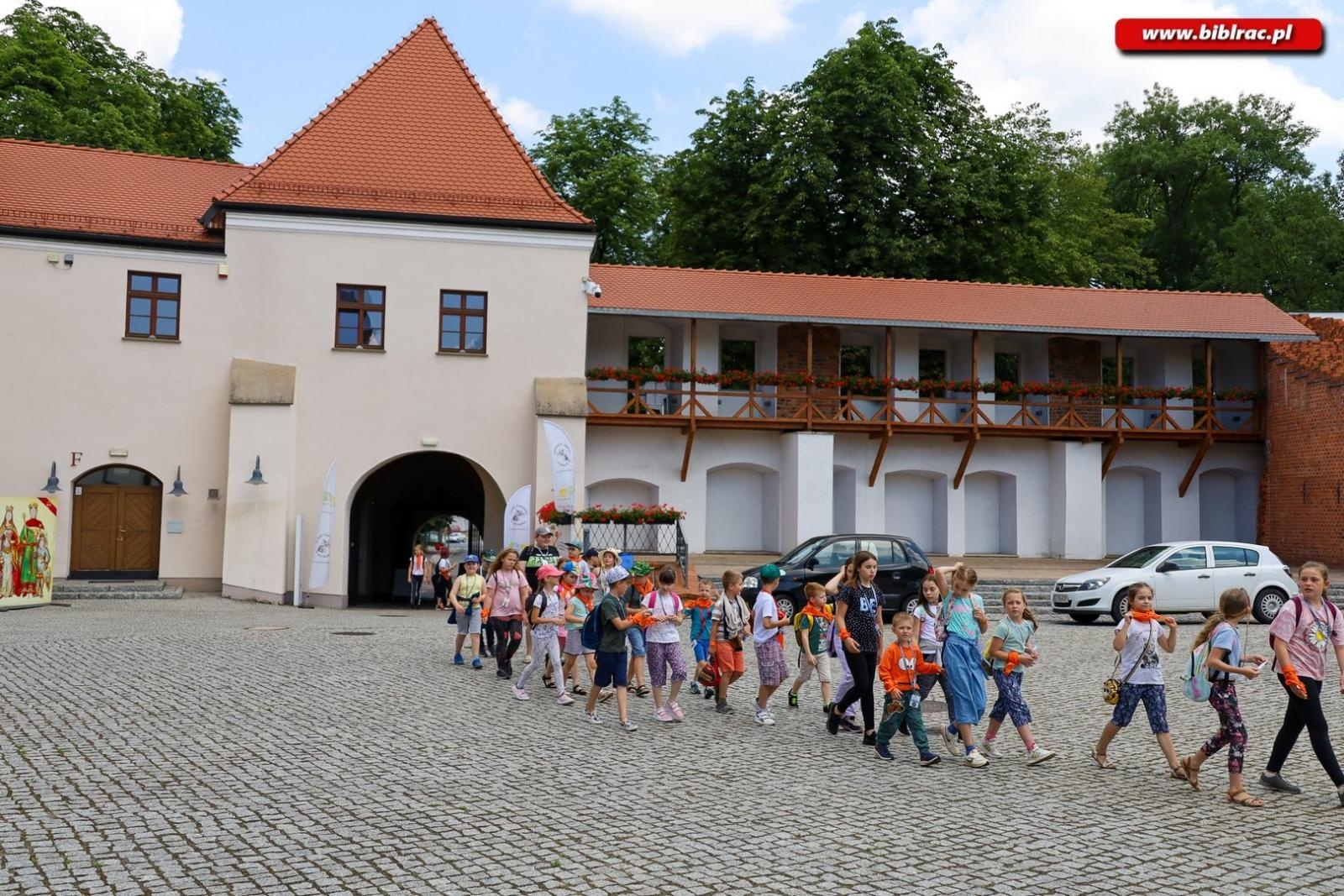 Zdjęcie w galerii na portalu naszraciborz.pl: Letni Wehikuł Czasu w Bibliotece - pierwszy tydzień za nami! wiadomości z regionu