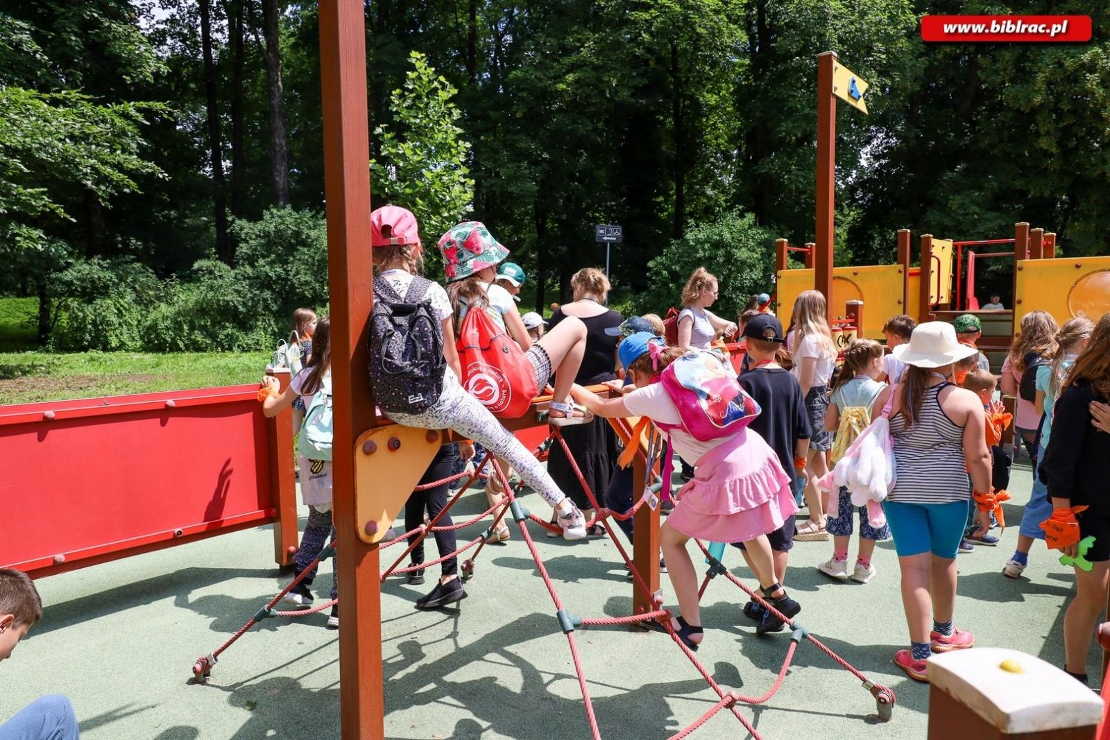 Zdjęcie w galerii na portalu naszraciborz.pl: Letni Wehikuł Czasu w Bibliotece - pierwszy tydzień za nami! wiadomości z regionu