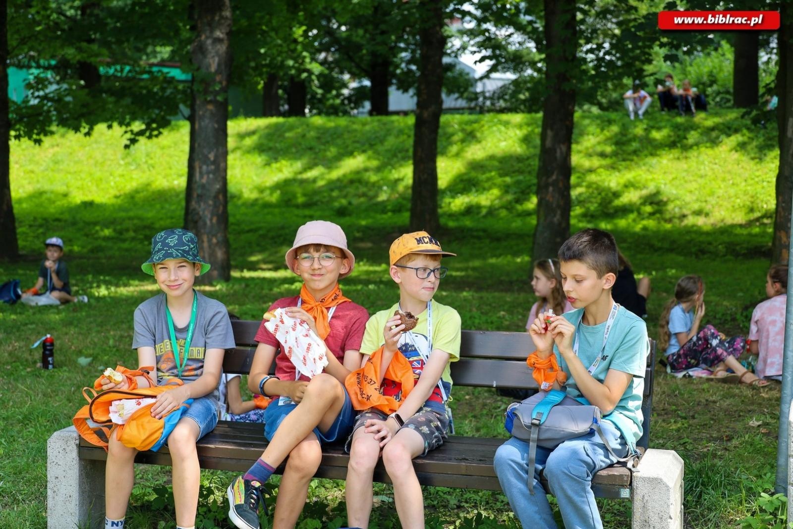 Zdjęcie w galerii na portalu naszraciborz.pl: Letni Wehikuł Czasu w Bibliotece - pierwszy tydzień za nami! wiadomości z regionu