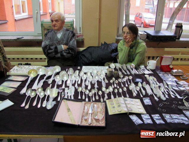 Zdjęcie w galerii na portalu naszraciborz.pl: Zarażają miłością do staroci wiadomości z regionu