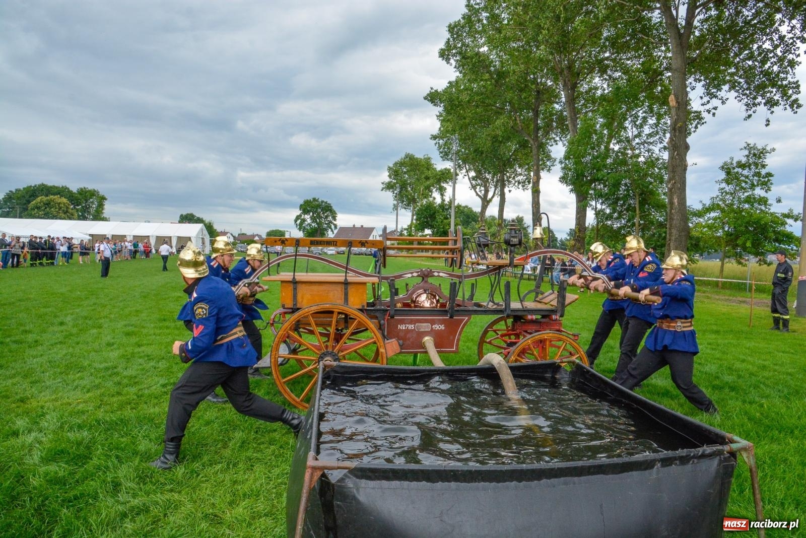 Zdjęcie w galerii na portalu naszraciborz.pl: Międzynarodowe zawody sikawek konnych w Bieńkowicach [FOTO i WIDEO] wiadomości z regionu