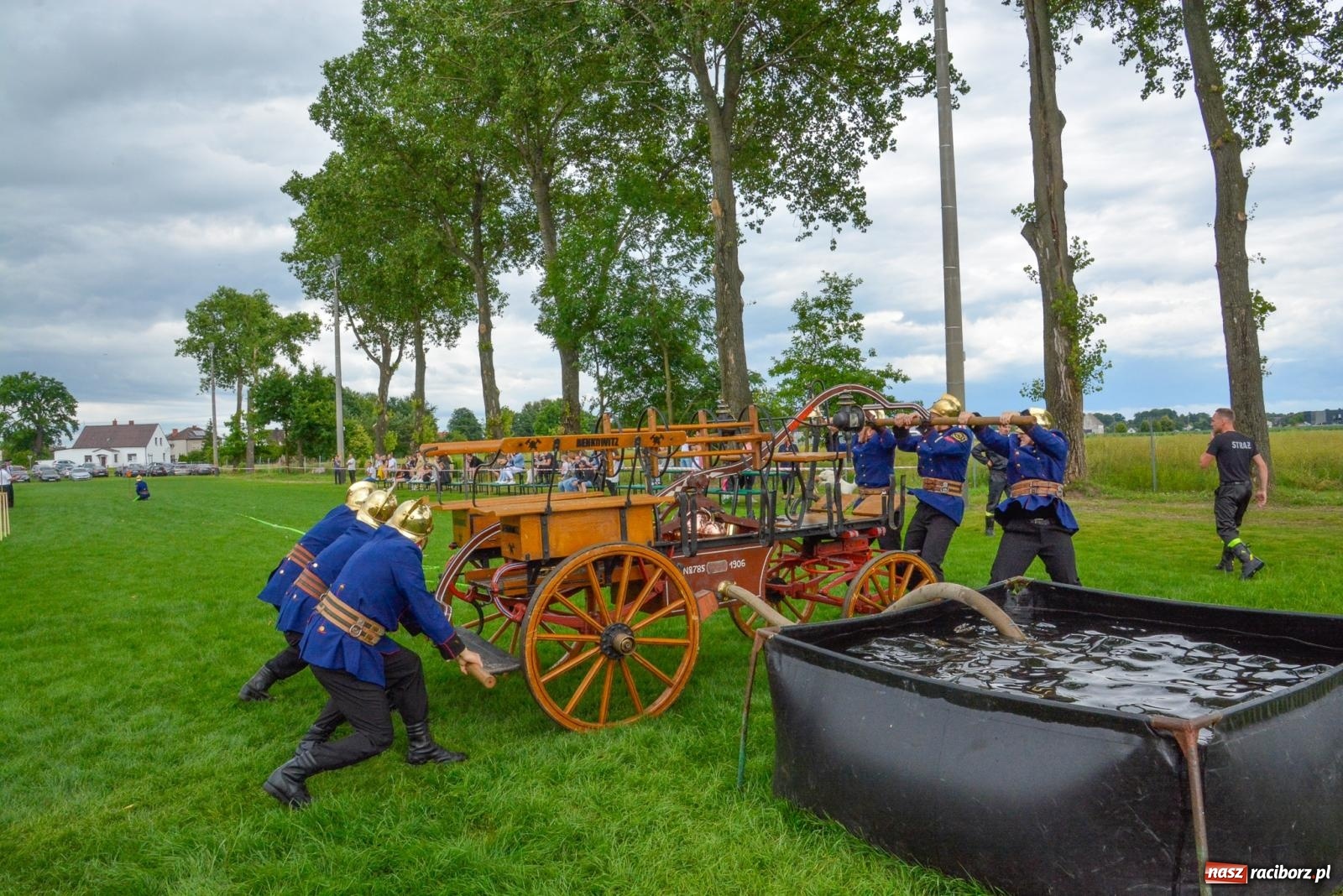 Zdjęcie w galerii na portalu naszraciborz.pl: Międzynarodowe zawody sikawek konnych w Bieńkowicach [FOTO i WIDEO] wiadomości z regionu
