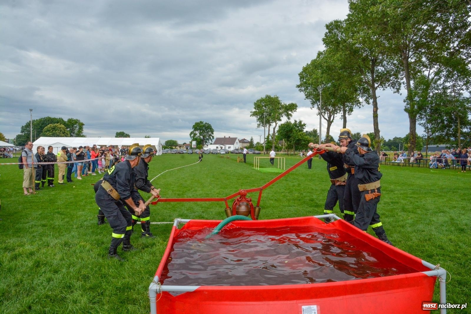 Zdjęcie w galerii na portalu naszraciborz.pl: Międzynarodowe zawody sikawek konnych w Bieńkowicach [FOTO i WIDEO] wiadomości z regionu