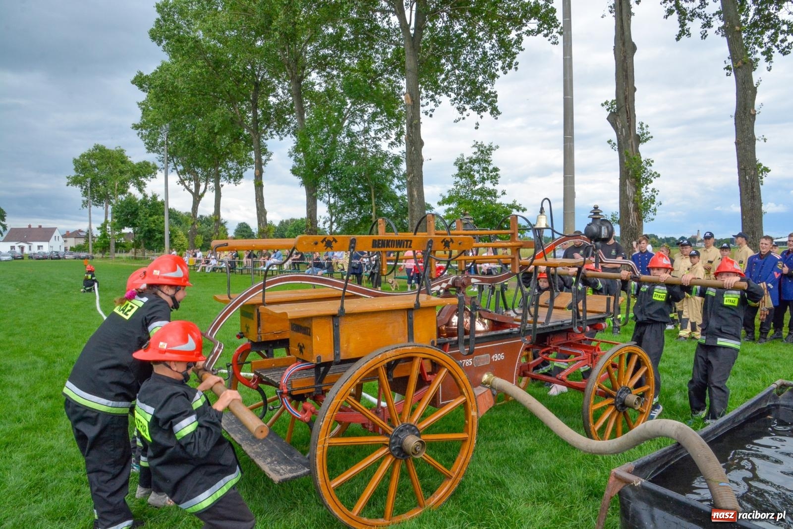 Zdjęcie w galerii na portalu naszraciborz.pl: Międzynarodowe zawody sikawek konnych w Bieńkowicach [FOTO i WIDEO] wiadomości z regionu