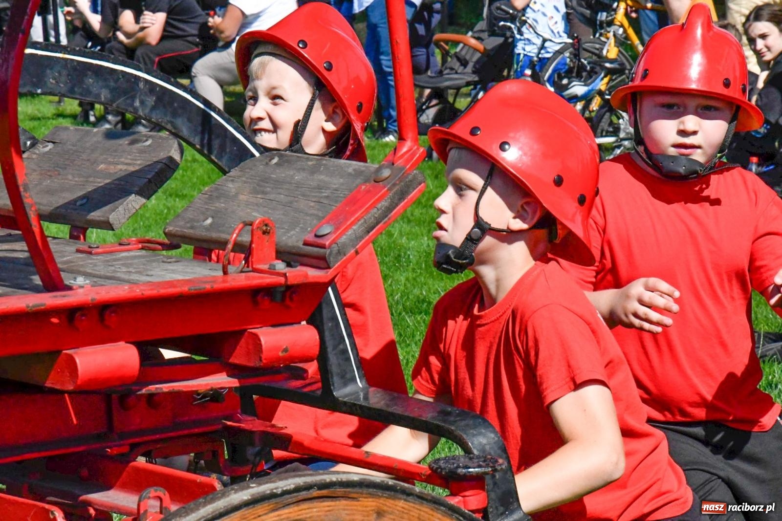 Zdjęcie w galerii na portalu naszraciborz.pl: Międzynarodowe zawody sikawek konnych w Bieńkowicach [FOTO i WIDEO] wiadomości z regionu
