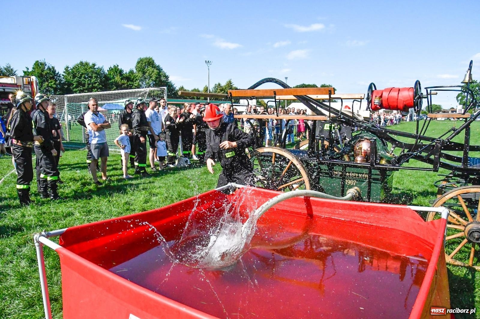 Zdjęcie w galerii na portalu naszraciborz.pl: Międzynarodowe zawody sikawek konnych w Bieńkowicach [FOTO i WIDEO] wiadomości z regionu