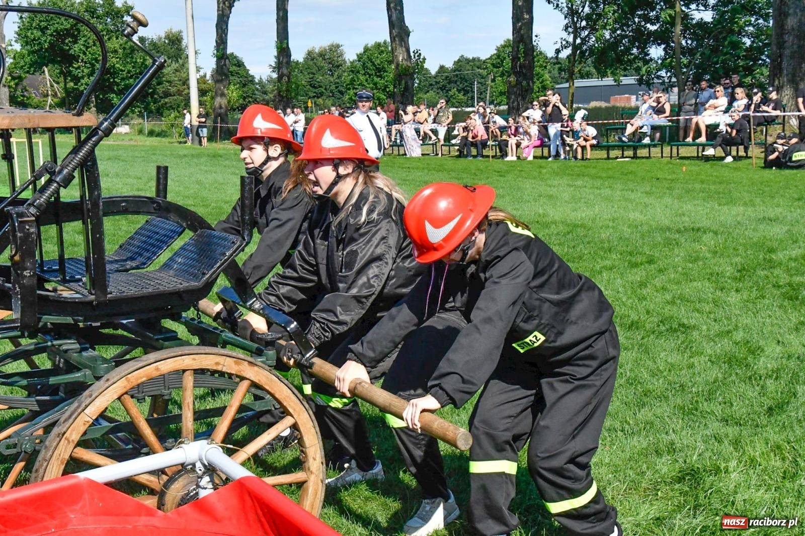 Zdjęcie w galerii na portalu naszraciborz.pl: Międzynarodowe zawody sikawek konnych w Bieńkowicach [FOTO i WIDEO] wiadomości z regionu