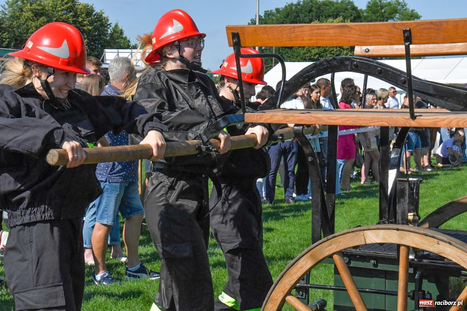 Zdjęcie w galerii na portalu naszraciborz.pl: Międzynarodowe zawody sikawek konnych w Bieńkowicach [FOTO i WIDEO] wiadomości z regionu