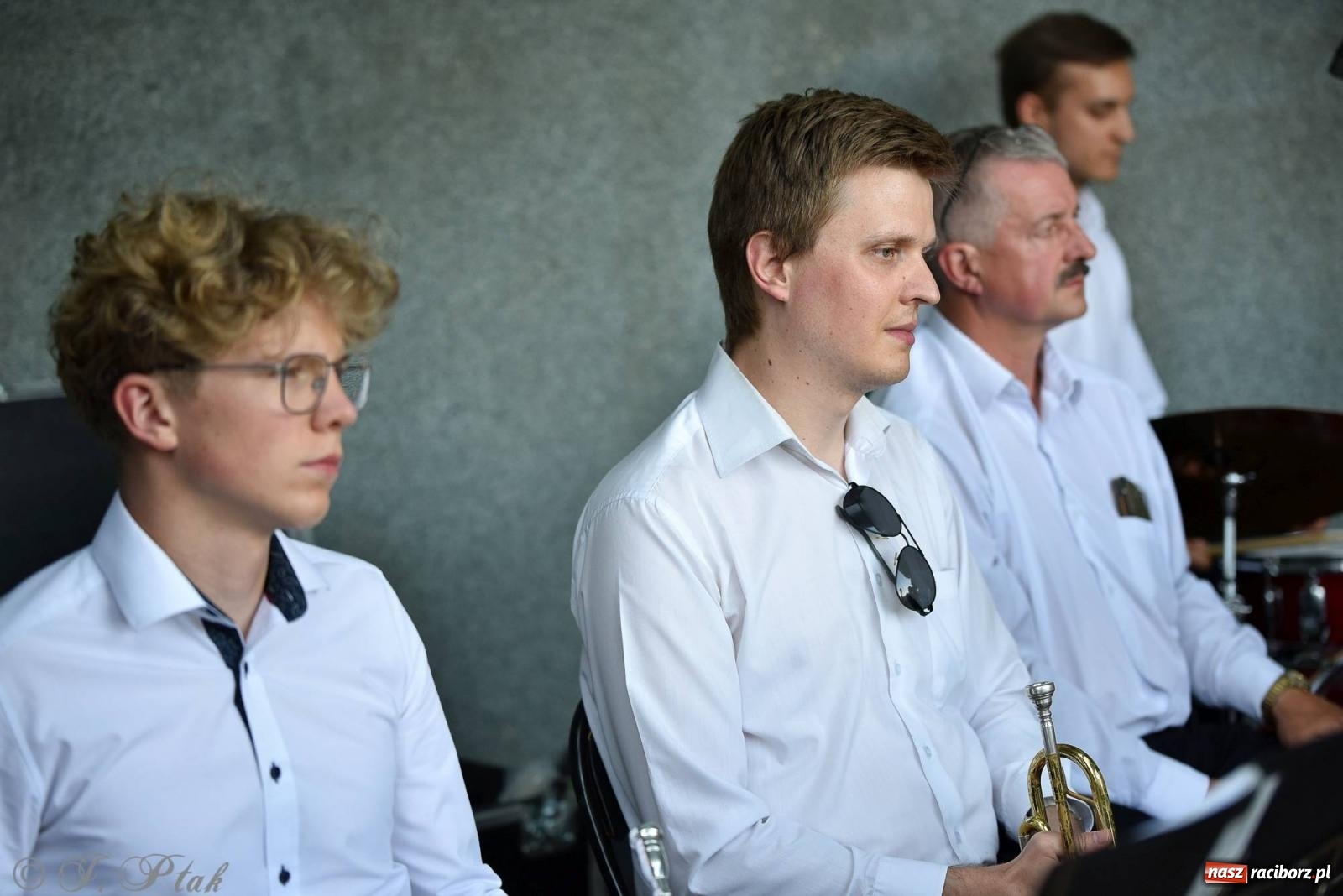 Zdjęcie w galerii na portalu naszraciborz.pl: Orkiestry z RCK-u dały koncert w parku im. Miasta Roth wiadomości z regionu