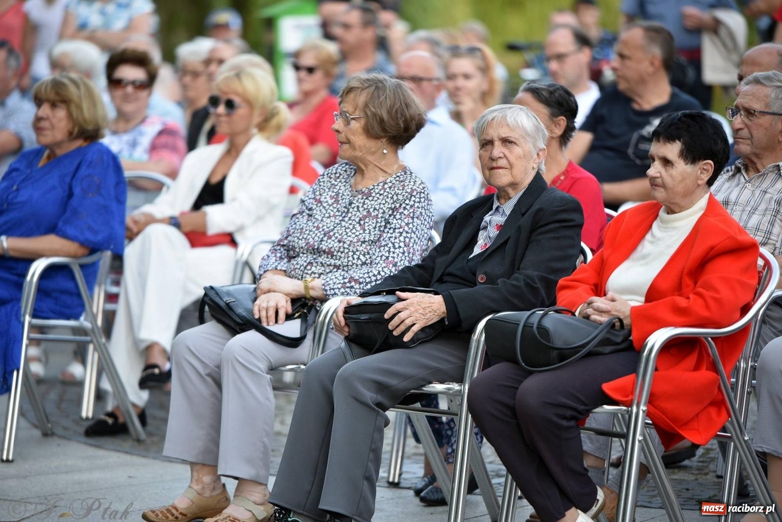 Zdjęcie w galerii na portalu naszraciborz.pl: Orkiestry z RCK-u dały koncert w parku im. Miasta Roth wiadomości z regionu