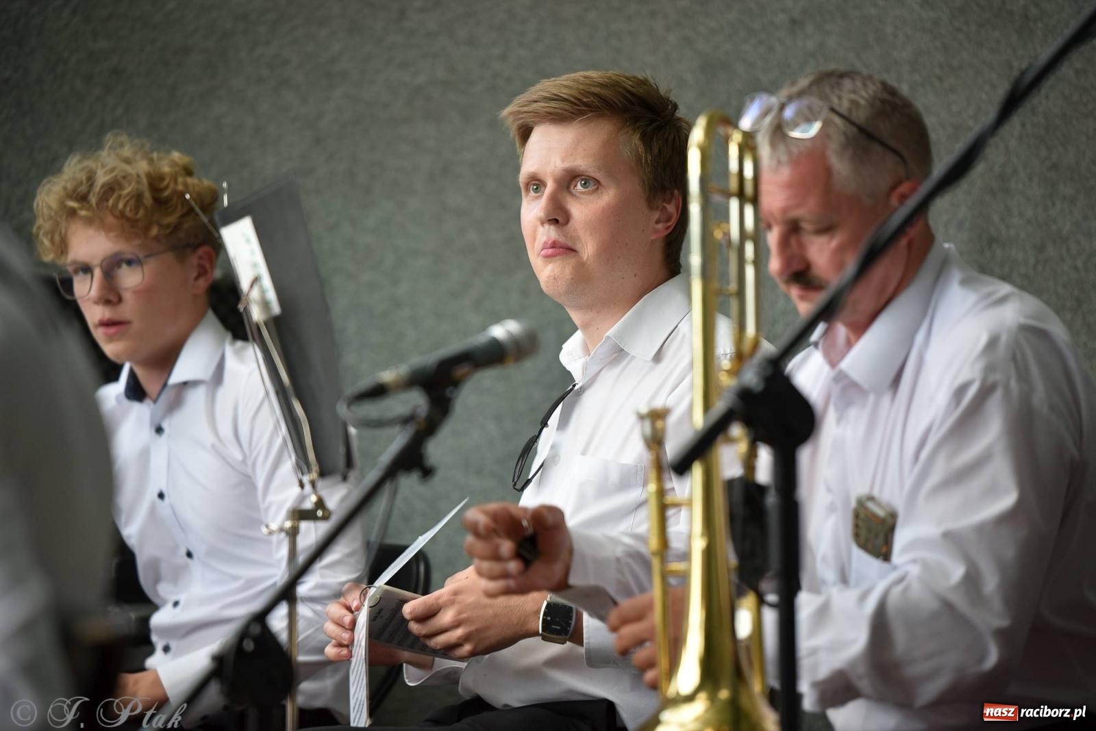 Zdjęcie w galerii na portalu naszraciborz.pl: Orkiestry z RCK-u dały koncert w parku im. Miasta Roth wiadomości z regionu