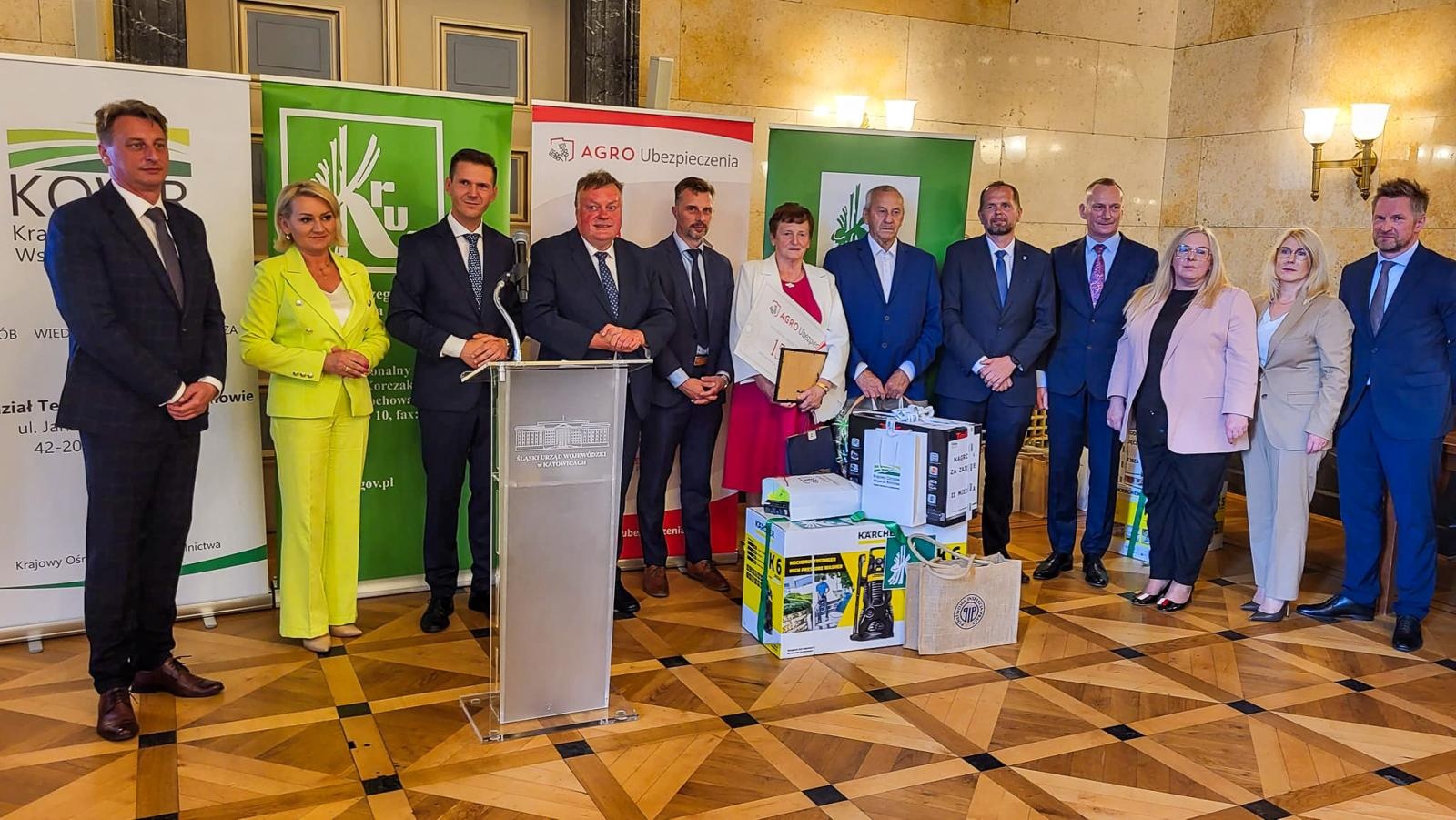 Zdjęcie w galerii na portalu naszraciborz.pl: Rolnicy z Krzanowic na podium w konkursie Bezpieczne Gospodarstwo Rolne wiadomości z regionu