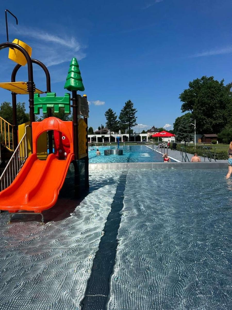 Zdjęcie w galerii na portalu naszraciborz.pl: W Szymocicach w AquaBraxie otwarto nowy basen [FOTO] wiadomości z regionu