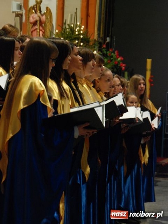Zdjęcie w galerii na portalu naszraciborz.pl: BEL CANTO śpiewa od 15 lat wiadomości z regionu