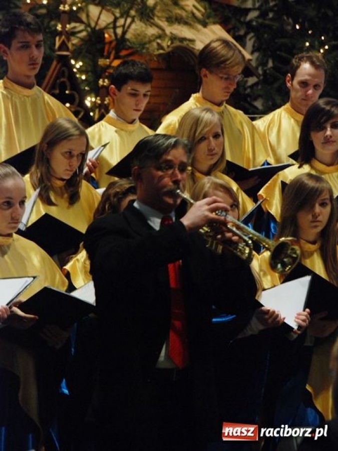 Zdjęcie w galerii na portalu naszraciborz.pl: BEL CANTO śpiewa od 15 lat wiadomości z regionu