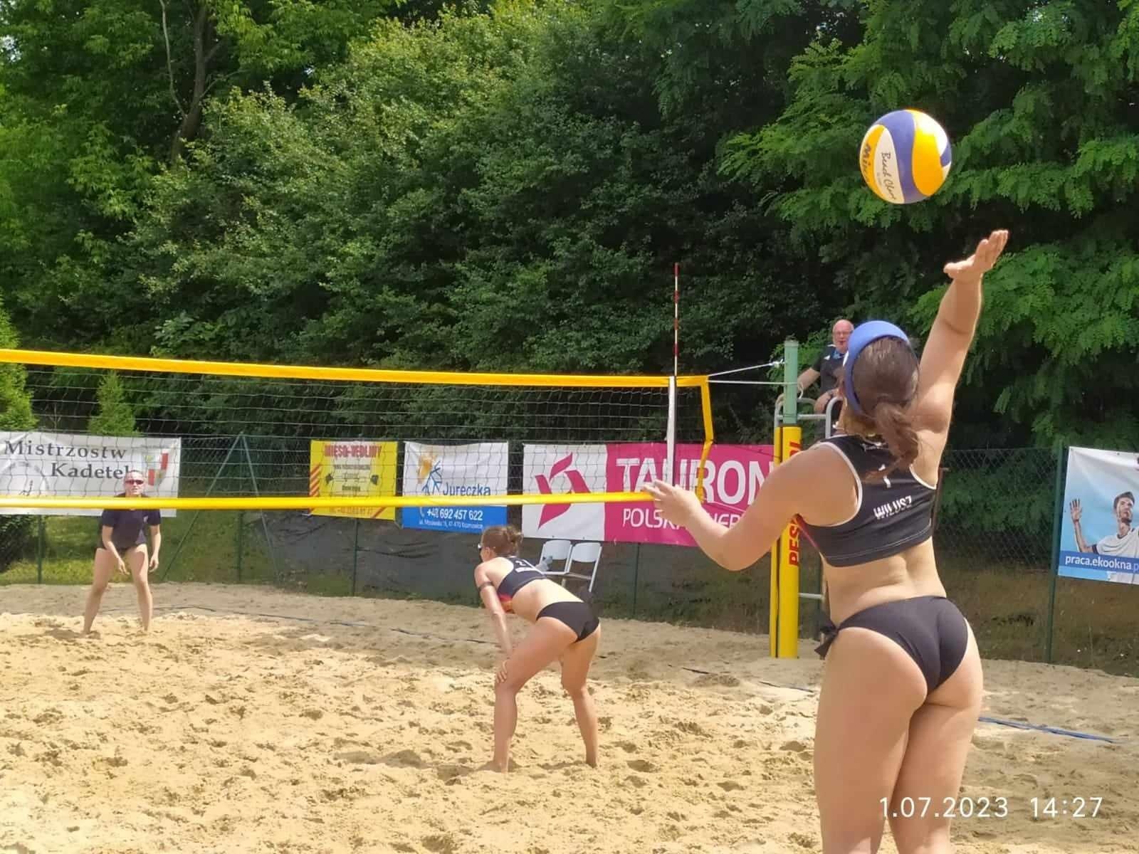 Zdjęcie w galerii na portalu naszraciborz.pl: Wakacje w powiecie. Krzanowicki turniej siatkówki wiadomości z regionu