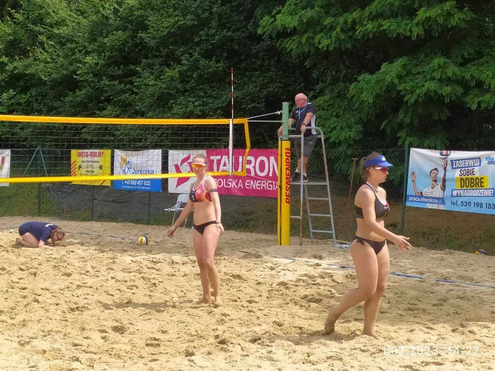 Zdjęcie w galerii na portalu naszraciborz.pl: Wakacje w powiecie. Krzanowicki turniej siatkówki wiadomości z regionu