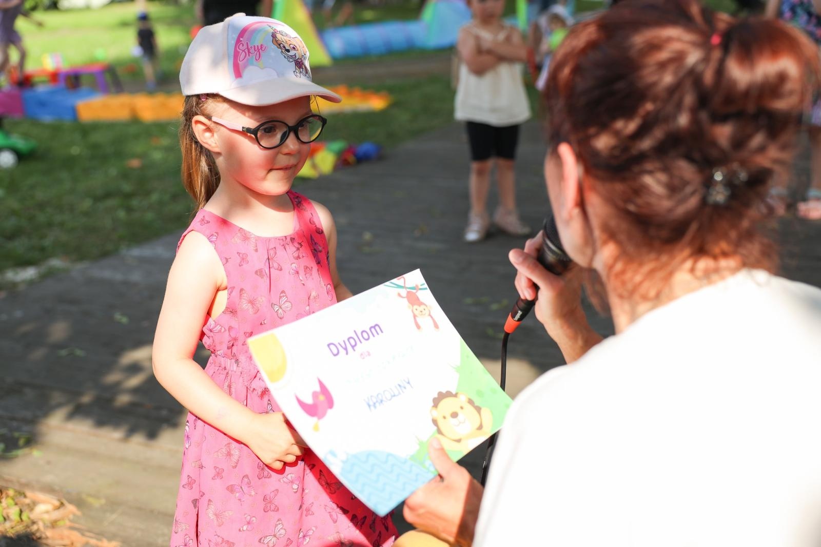 Zdjęcie w galerii na portalu naszraciborz.pl: Mali Odkrywcy przywitali w Raciborzu wakacje wiadomości z regionu