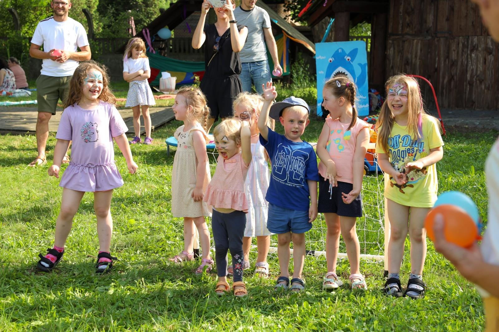 Zdjęcie w galerii na portalu naszraciborz.pl: Mali Odkrywcy przywitali w Raciborzu wakacje wiadomości z regionu